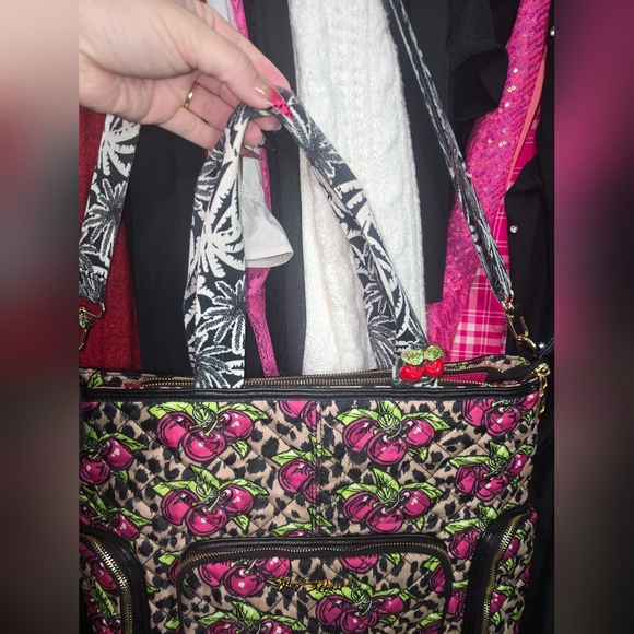 🍁🍂Y2k Vintage Betsey Johnson Cherry Tote - Picture 3 of 8